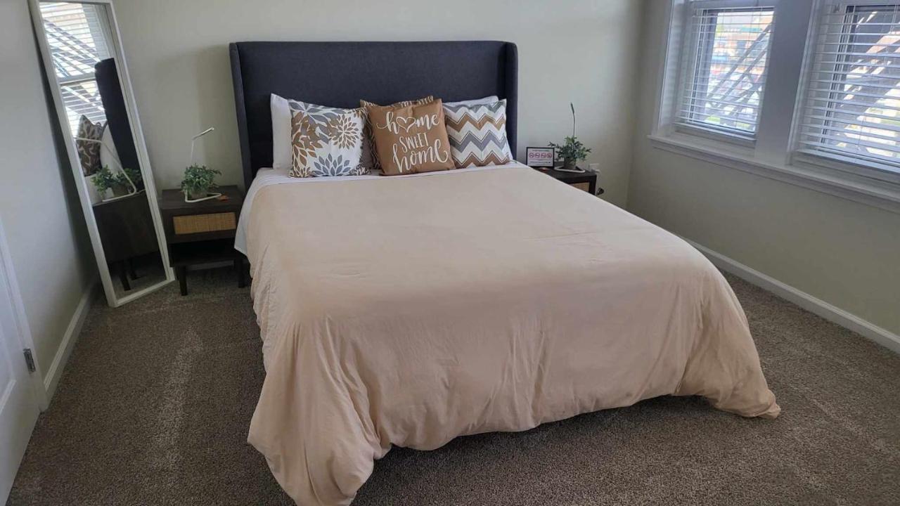 Amazing 1 Bedroom Apt In City Center Detroit Exteriör bild